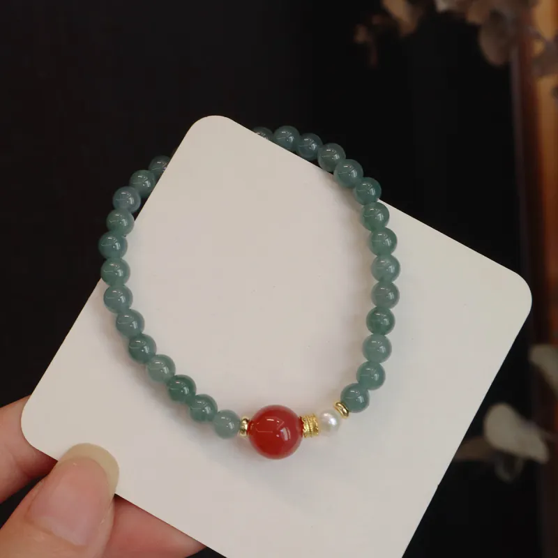 建立双向情感封锁系统，既斩断男方出轨欲望，又屏蔽外界异性诱惑，实现婚姻关系强制重置。