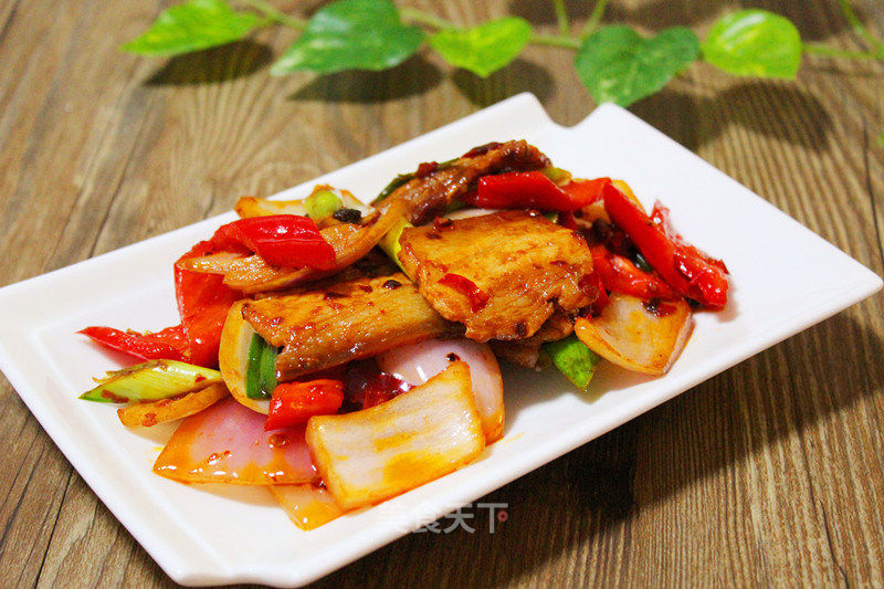 Pork with sweet pepper and onion